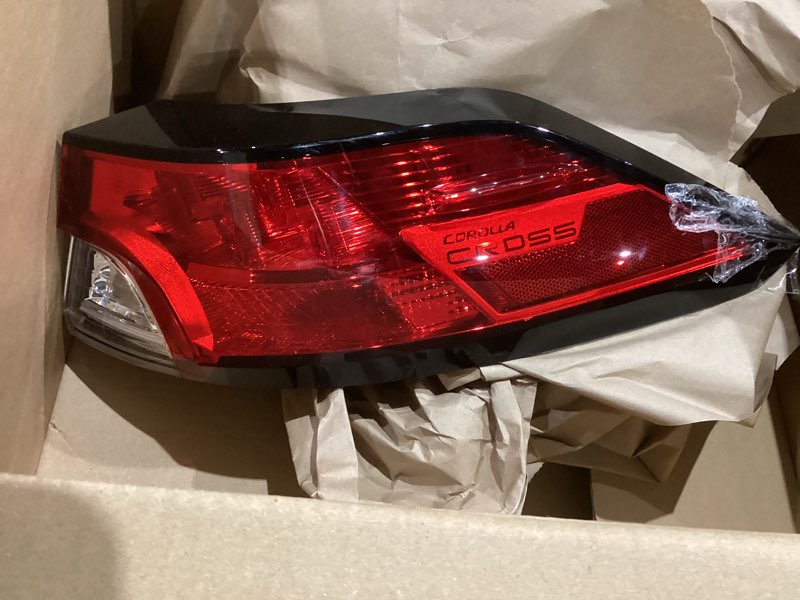 WFLNHB Outer Rear Tail Light Assembly Replacement for Toyota Corolla Cross L LE 2022-2023 RH Passeng