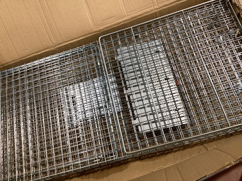 Condition photo showing Good Condition for szhlux 32" live animal cage trap, heavy duty folding raccoon traps, humane cat trap for stray cats, raccoons, squirrel, skunk, mole, groundhog, armadillo, rabbit, catch and release sz-hxl8130-new