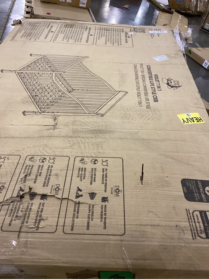 Convertible lifestyle crib