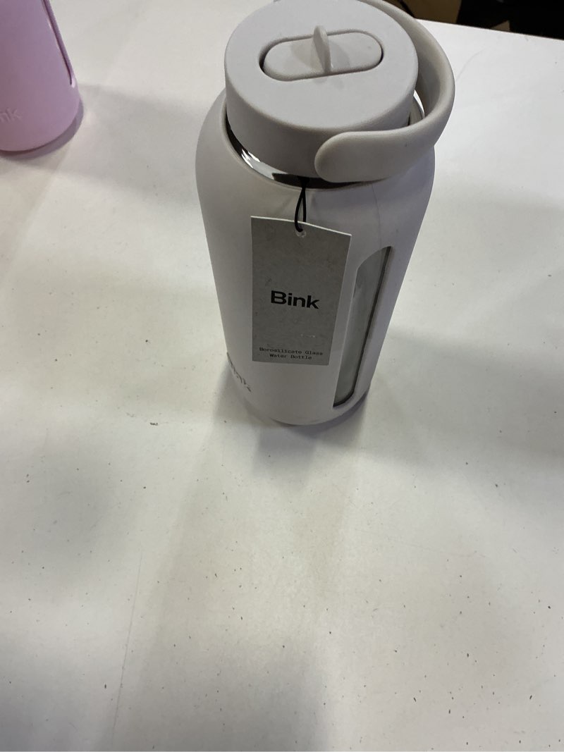 Condition photo showing New/Like New for bink 36 oz. big bottle with flip cap