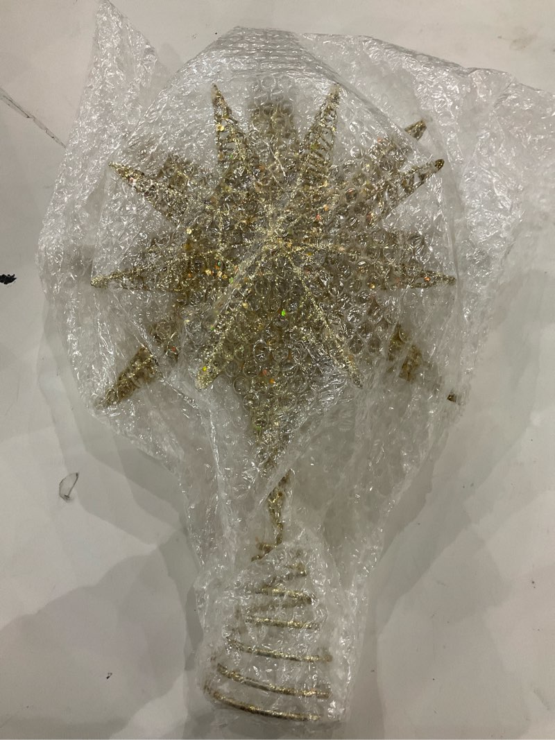 Condition photo showing New/Like New for Kurt Adler Un-Lit Gold Glitter Wire 3D Star Treetop, 16.5-inch Length, Gold-Tone, Metal, Holiday Decor