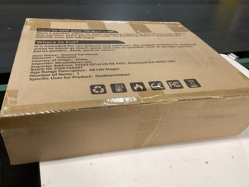 Condition photo showing New/Like New for Heated Cat House for Outside Winter, Extra Large Heated Outdoor Cat House Weatherproof, Elevated Bed, Escape Door, Insulated Outdoor Cat Shelter with Heater for Multiple Cats Feral Stray Kitty Heated-Green-XL
