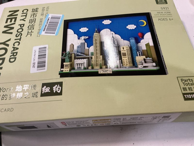 Condition photo showing New/Like New for new york city skyline building block set – 1101 pieces city postcard model kit, 15.1 x 3.3 x 11.3 in, for adults & kids, nyc landmark-inspired display for home or office
