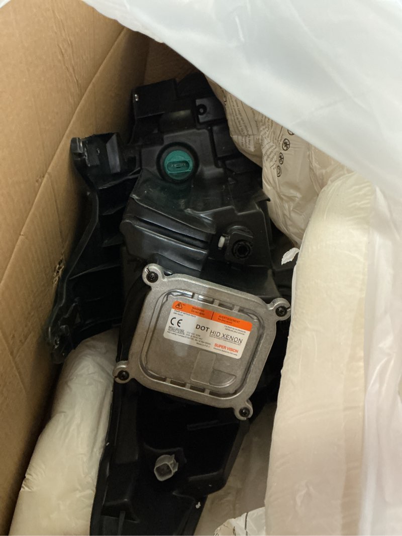 Condition photo showing Good Condition for huray left hid/xenon headlight fit for chevy traverse 2018-2021 l/ls/lt cloth/lt leather/rs model, lh headlamp with led drl projector oe factory replacement for gm2502487 84887857 driver side lh(driver side)