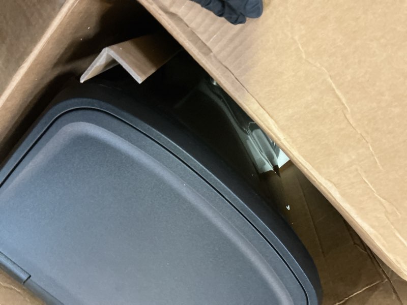 Condition photo showing As Is for LTB534E01 Trash can Mülleimer