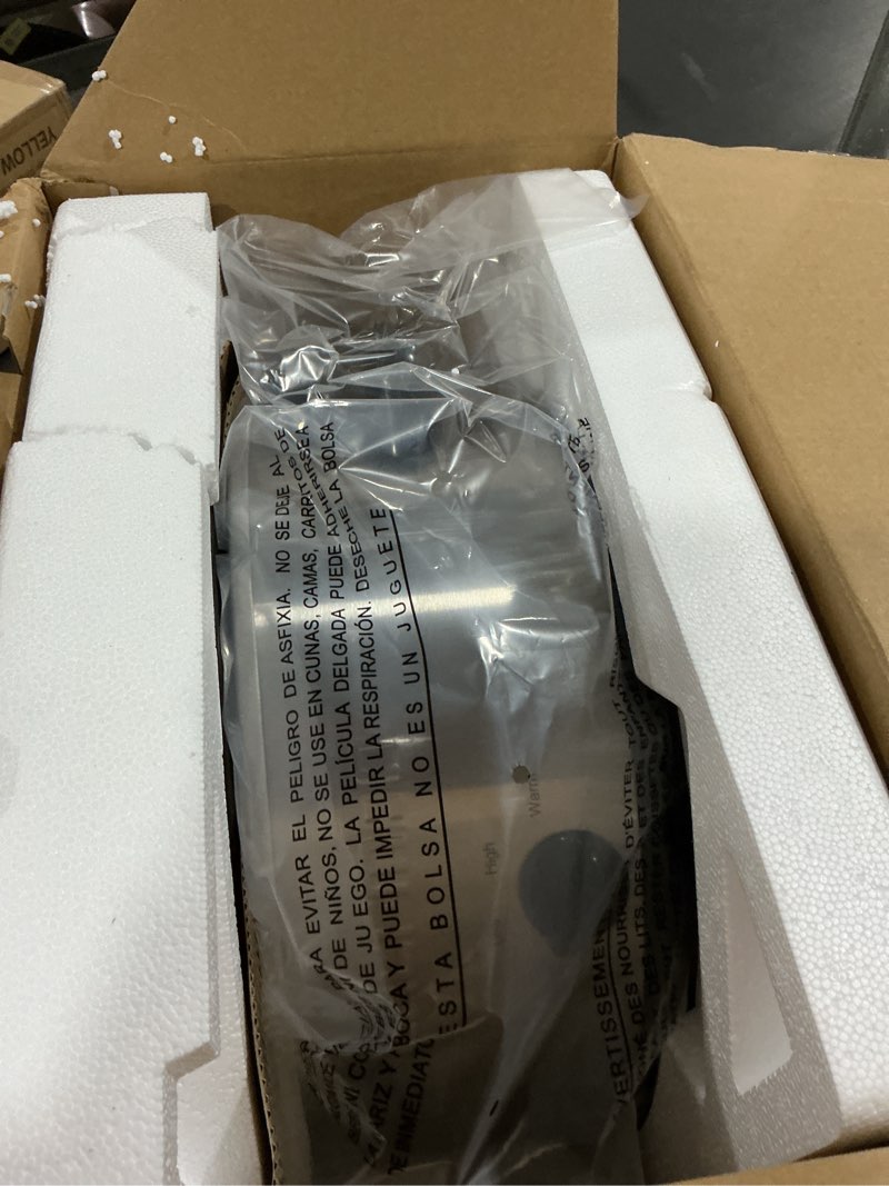 Condition photo showing Good Condition for Chefman 6 Quart Slow Cooker with Locking Lid, Ceramic Crock with Portable Cook and Carry Travel Latching Lock, Large Easy Clean Dishwasher Safe Pot Insert, Manual 3 Heat Settings, Stainless Steel 6 Quarts