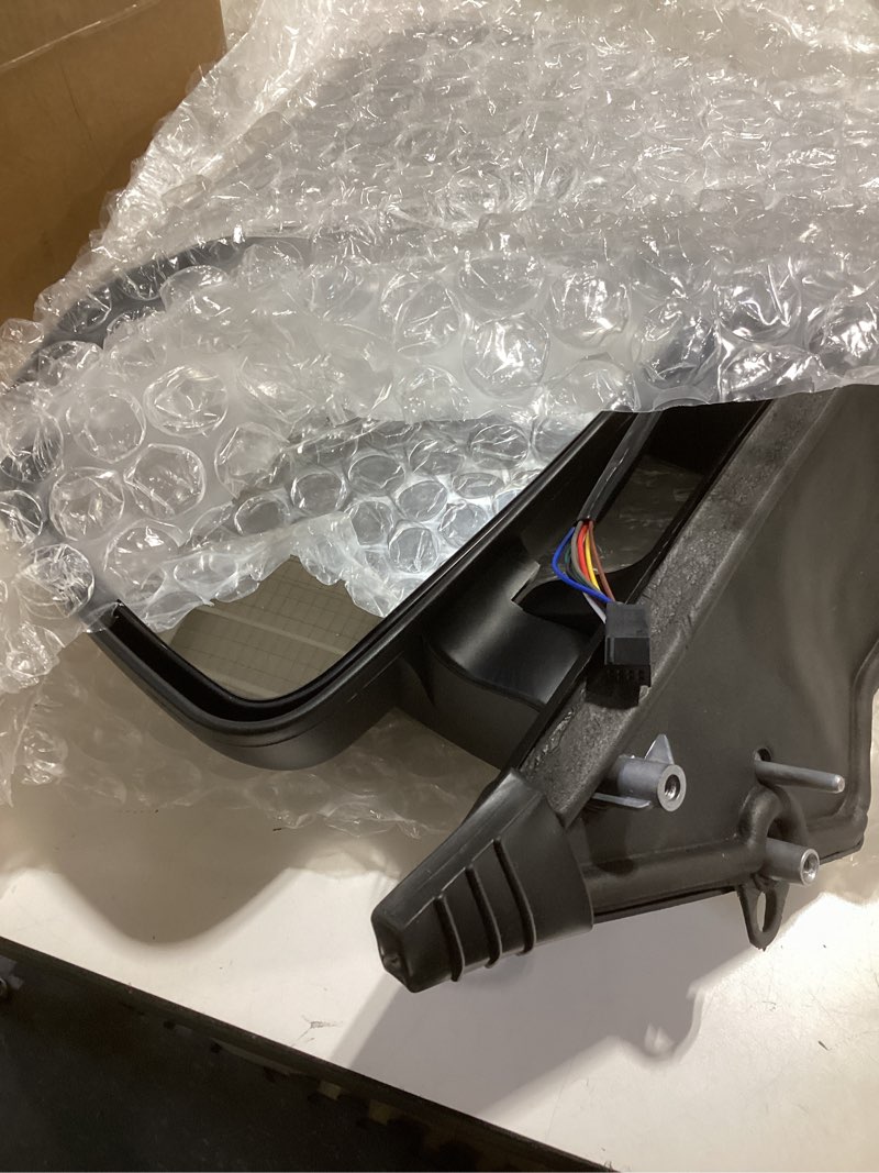 Condition photo showing Good Condition for lqito right passenger side mirror compatible with 2014-2025 ram promaster 1500/2500/3500 with power glass heated turn signal light manual folding replace#ch1321376 5ve98jxwad(8pins) r 8pins