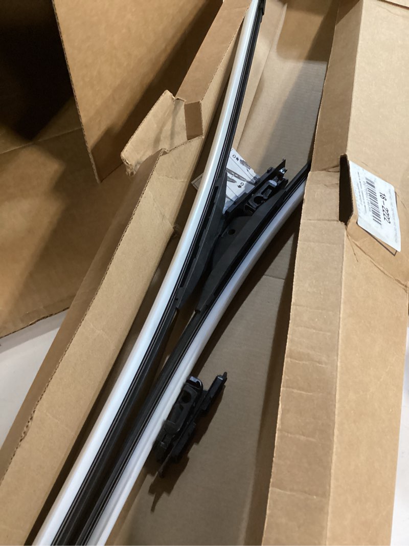 Condition photo showing Good Condition for TRICO Gold 2 Pack All Weather Automotive Replacement Wiper Blades 22 and 22 Inch (18-2222)