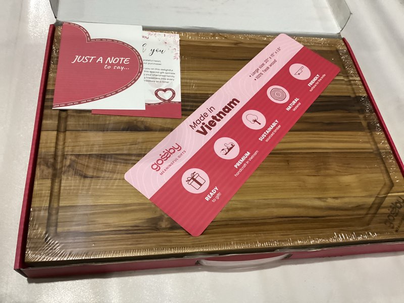 Condition photo showing New/Like New for Gossby Edge-Grain Teak Cutting Board, 20 x 15 x 1.5 in - Premium, Handcrafted in Vietnam, Balanced Design for Home Cooks & Chefs, Easy to Clean, Knife-Friendly Surface, Charcuterie & Serving Board