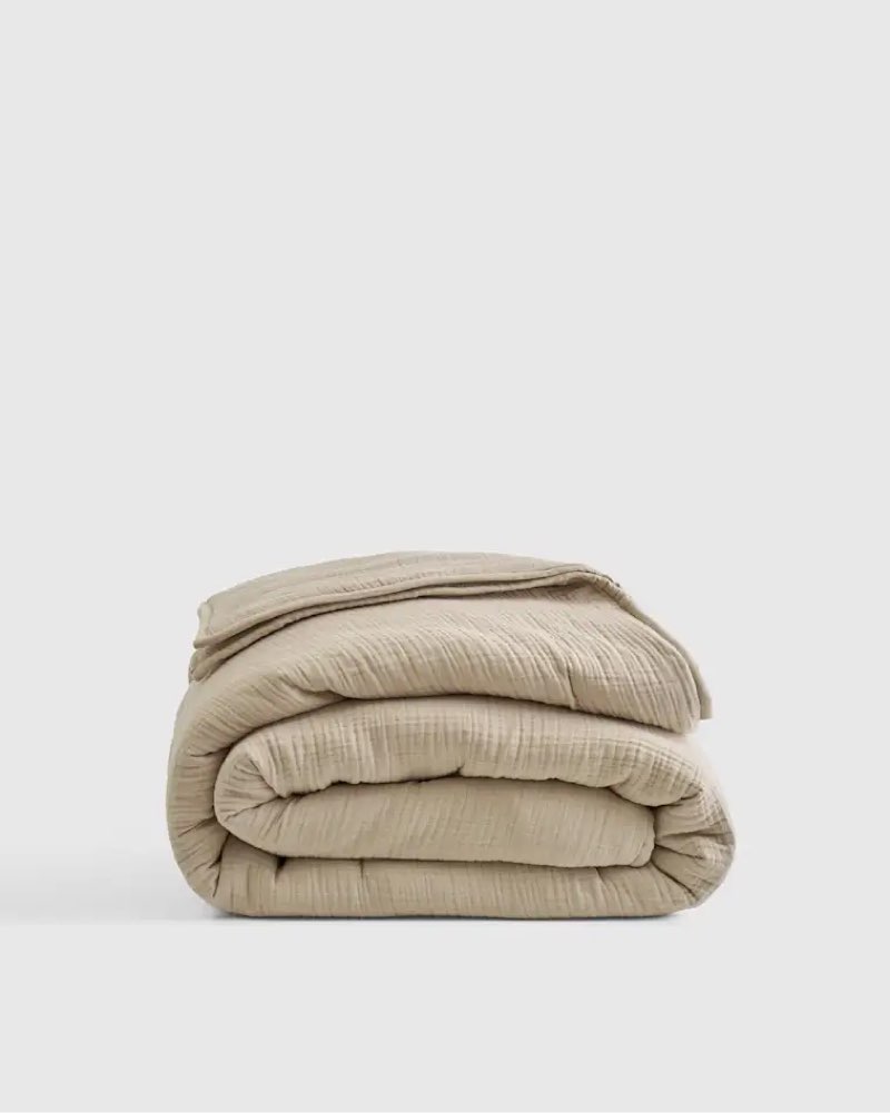 quince organic cotton gauze dream quilt , full/queen, dune