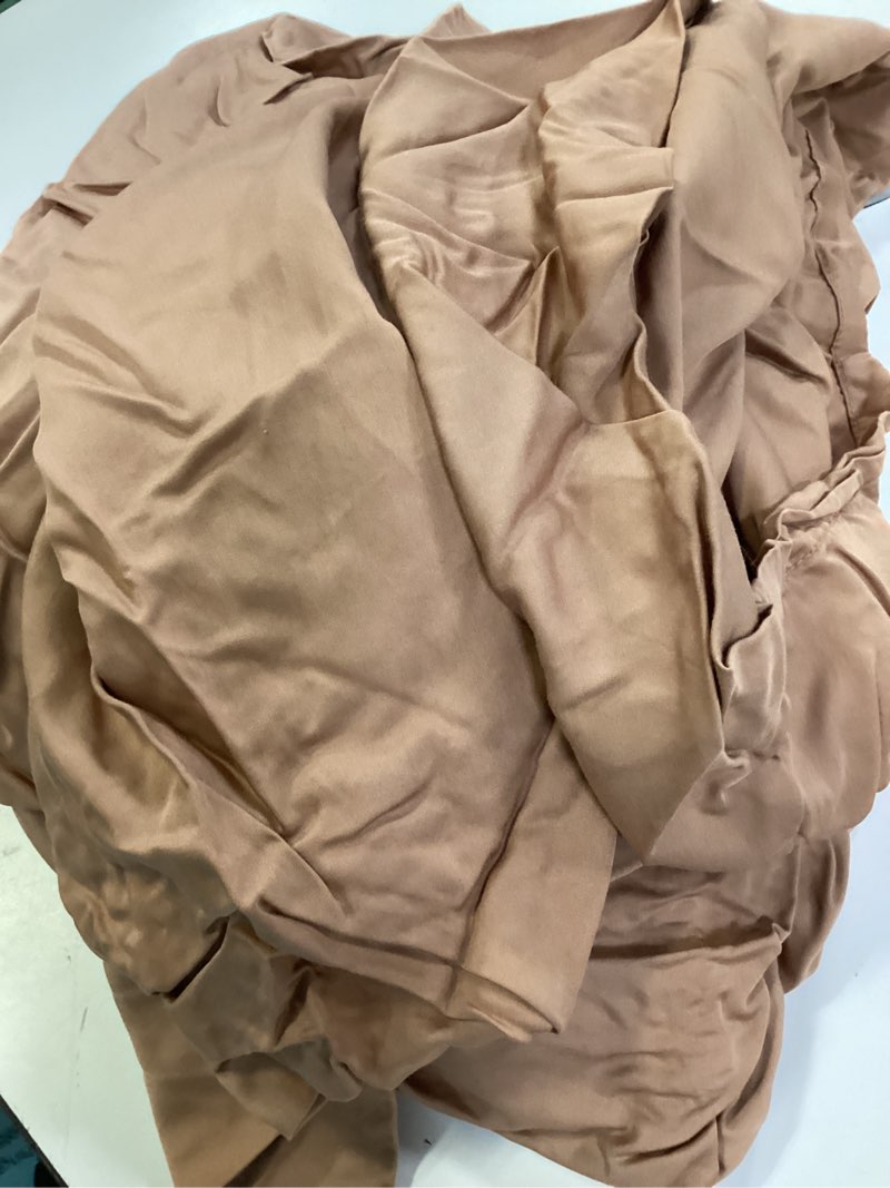 Condition photo showing Good Condition for bamboo duvet cover set color: clay size: full/queen
