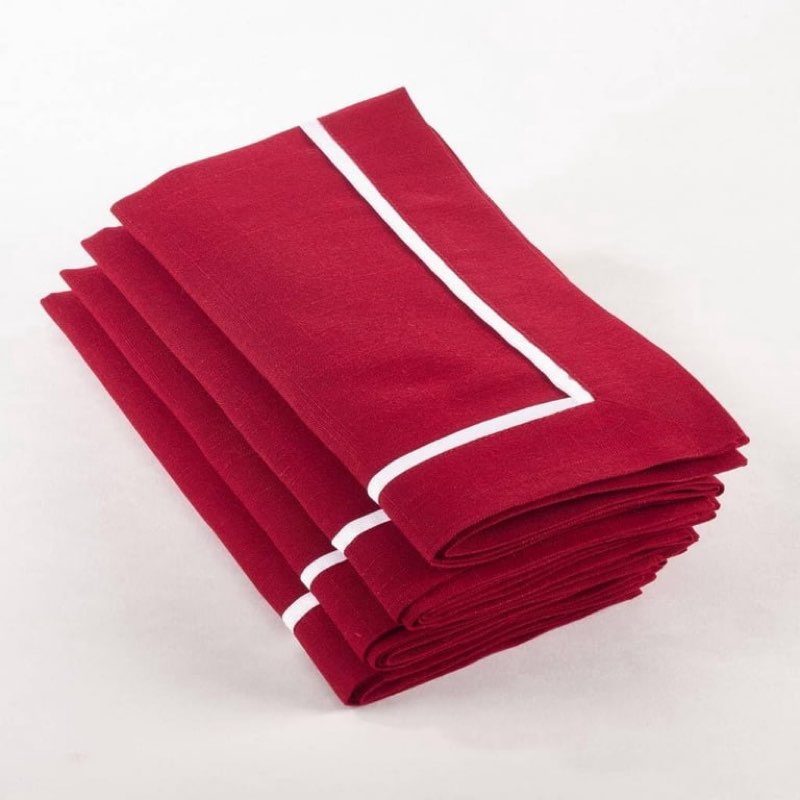 Fennco Styles Classic Pleated Red Napkin, Set of 4