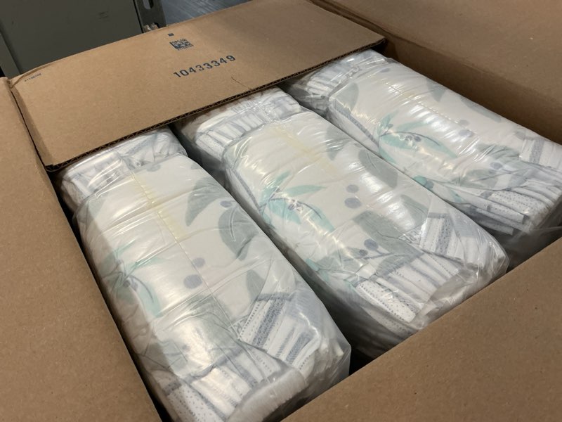 Condition photo showing Good Condition for pampers pure baby diapers, size 4 (22-37 lbs), 150, up to 100% leakproof, premium hypoallergenic soft diapers size 4 150