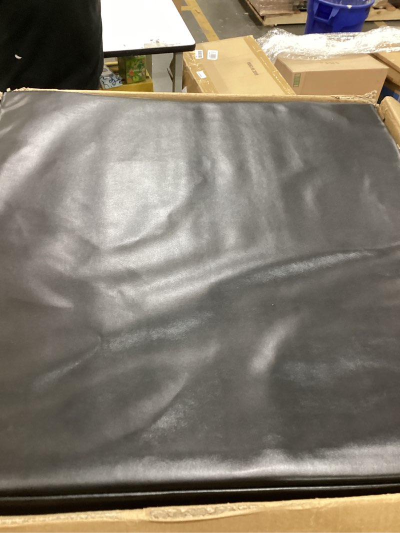 Condition photo showing Good Condition for 12 Pack Golf Wall Padding Panels Golf Enclosure Padding, 20"x20"x2" High-Density Impact Protection for Indoor Wall Pad, Kids Playrooms & Sports Areas, Gym Wall pad