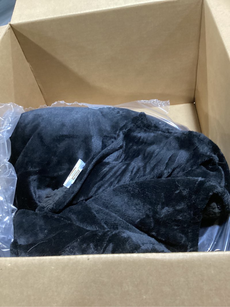 Condition photo showing Good Condition for Utopia Bedding Fleece Blanket Queen Size black  300GSM Luxury Bed Blanket Anti-Static Fuzzy Soft Blanket Microfiber