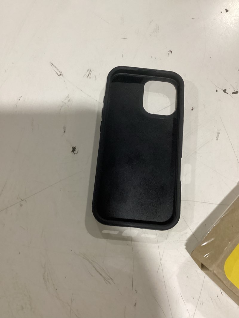 Condition photo showing New/Like New for otterbox iphone 17 profile series case - black non-magsafe iphone 17 black