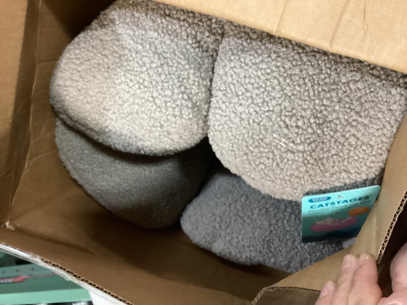 Condition photo showing Good Condition for Catstages Purrfect Petals Flower Cat Bed with Plush Support and Raised Sides, Tan, 21 in - Secure, Soft, Comfortable Bed for Cats and Kittens Tan Medium