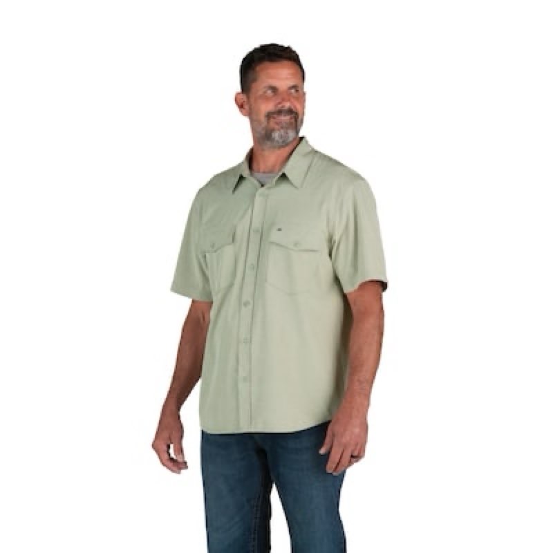 BERNE APPAREL Men's Green Light weight Poplin Short sleeve Solid Button-down shirt ( M )