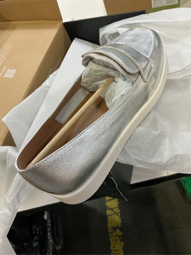 Condition photo showing New/Like New for naturalizer karis loafers 9 silver leather