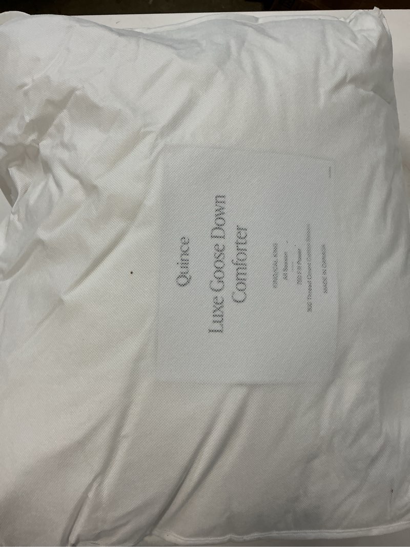 Condition photo showing Good Condition for all-season luxe goose down comforter, king/cal king, white