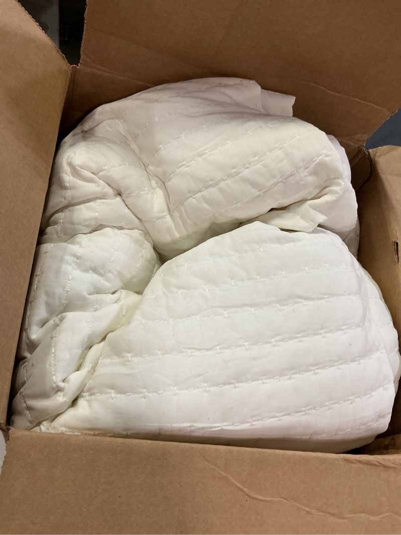 Condition photo showing Good Condition for Oversized King Quilt Set 112"x106" – Soft Washed 3 - Layer Lightweight California King Bedspread, Minimalist Nordic Design, All-Season Spring & Summer Quilt Set (1 Quilt + 2 Pillow Shams), Cream White Cream White Oversized King