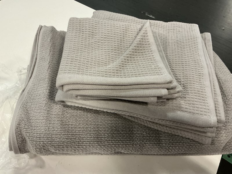 Condition photo showing Good Condition for turkish waffle terry bath towel bundle (6pcs )
