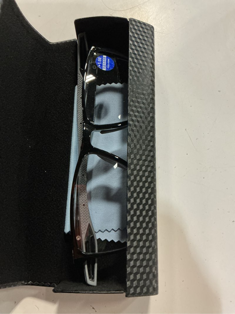 Condition photo showing Good Condition for full frame photochromic multifocus reading glasses blue light blocking transition computer readers sunglasses black 1.5