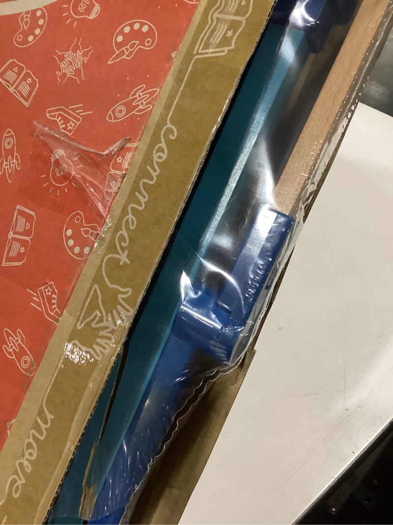 Condition photo showing Good Condition for Melissa & Doug Deluxe Double-Sided Tabletop Easel, Arts & Crafts, 42 Pieces, 17.5” H x 20.75” W x 2.75” L, Great Gift for Girls and Boys 3, 4, 5 Year Olds and Up