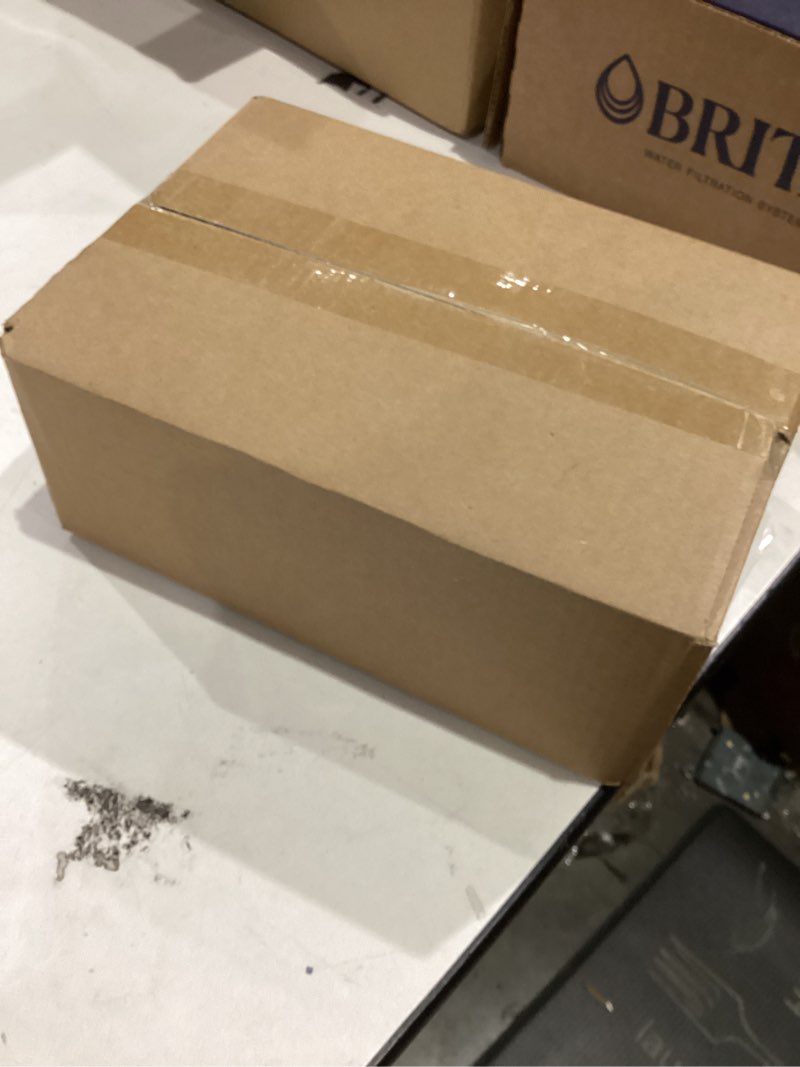 Condition photo showing New/Like New for Lyrow 8 Inch Gold Resin Bunny Table Decor Easter Thinking Bunny Figurine for Home Table Centerpieces Golden Cute Rabbit Statue for Spring Living Room Shelf Mantel Decorations