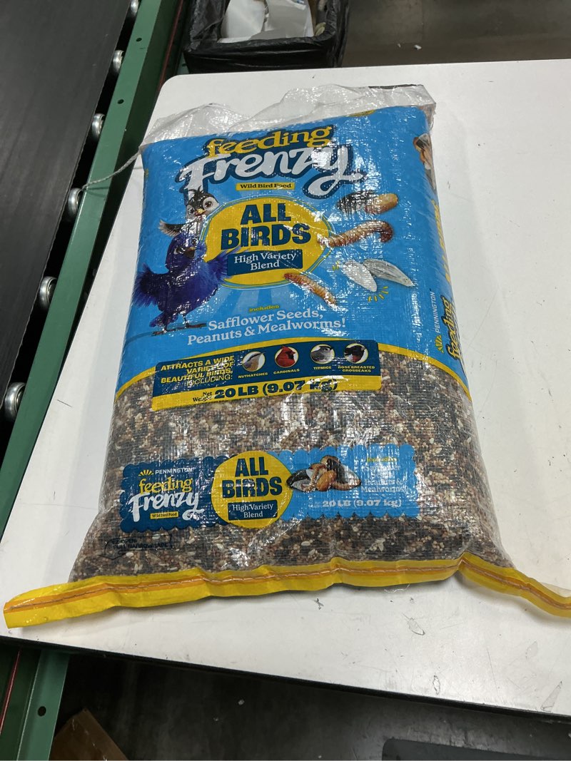 Condition photo showing Good Condition for (unknown best by date )pennington feeding frenzy all birds wild bird food mix, 5 lb.