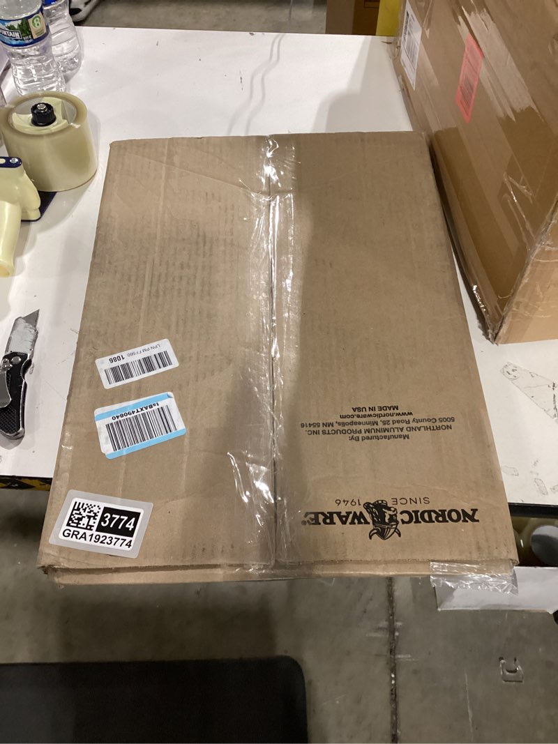 Condition photo showing New/Like New for Nordic Ware - 43172AMZM Nordic Ware Half Sheet with Oven Safe Nonstick Grid, 2 Piece Set, Natural Half Sheet with Grid Natural