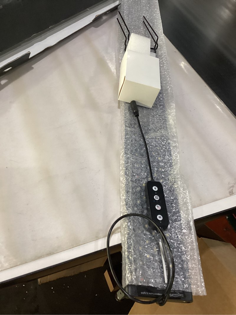 Condition photo showing New/Like New for SEAOURA Led Aquarium Light for Plants-Full Spectrum Fish Tank Light with Timer Auto On/Off, 48-54 Inch, Adjustable Brightness, White Blue Red Green Pink LEDs with Extendable Brackets for Freshwater 36W for 48-54 inch tank