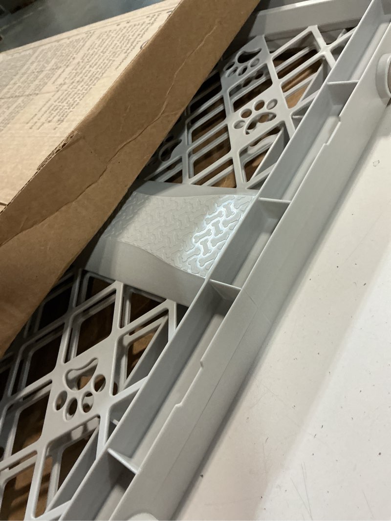 Condition photo showing Good Condition for mypet north states paws portable pet gate: 26-40" wide. pressure mount. no tools needed. made in usa. dog gate 23" tall, expandable, durable dog gates for doorways, light gray