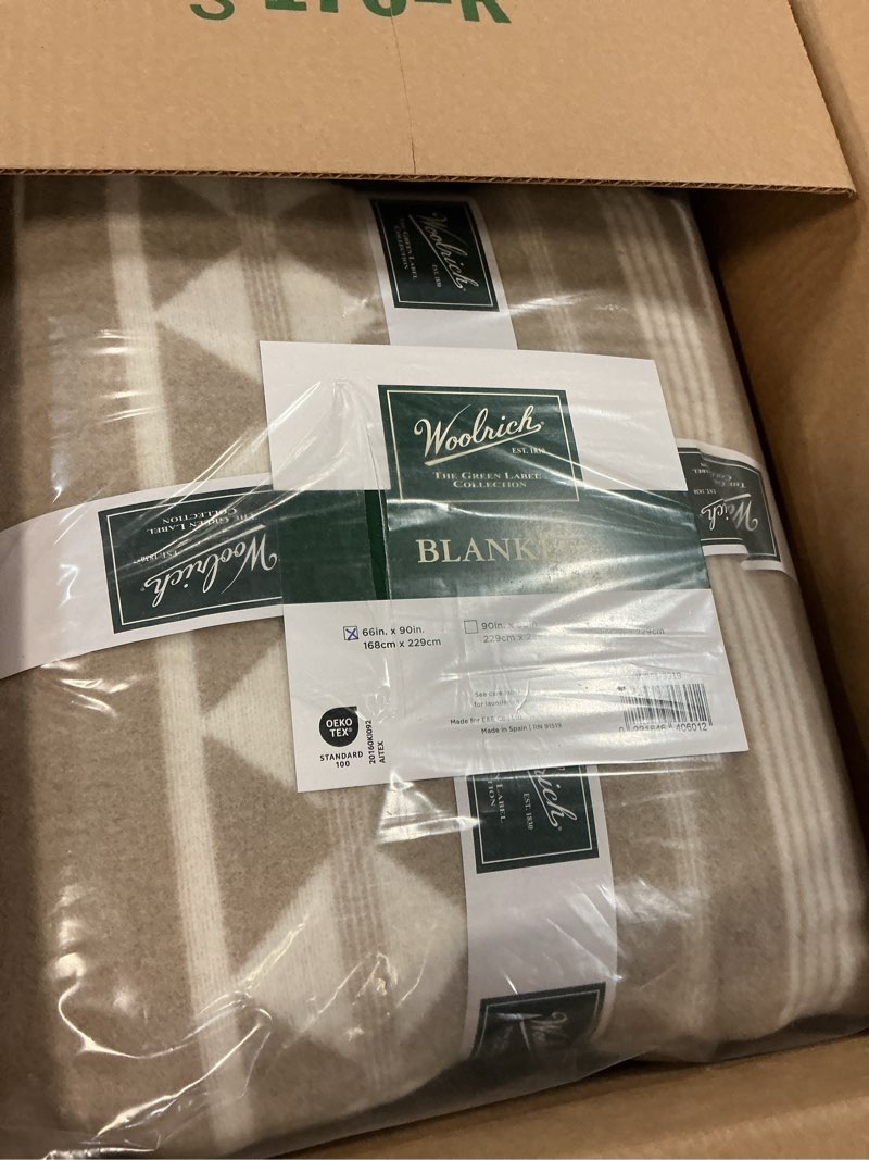 Condition photo showing New/Like New for woolrich cotton blend jacquard blanket with whipstitch edge, lightweight all-season bed blanket, machine washable, oeko-tex certified, ivory stripe, twin twin (66" x 90") ivory stripe