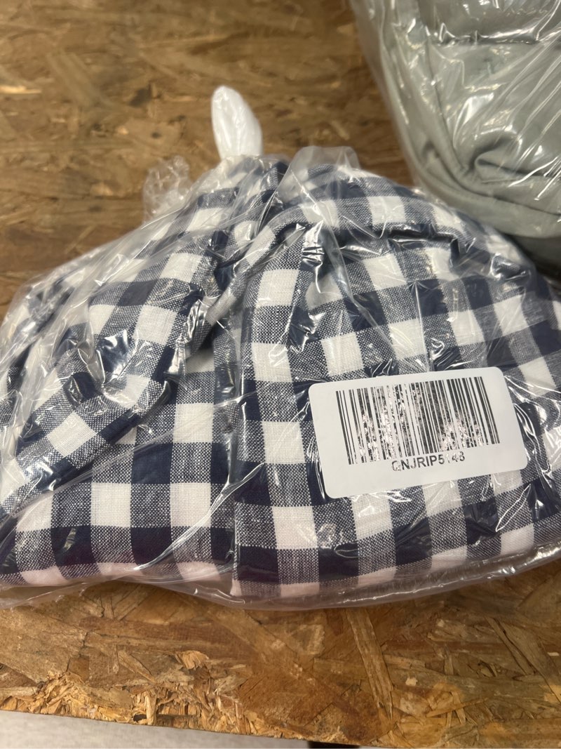 Condition photo showing Good Condition for european linen gingham pillowcase set, standard, navy