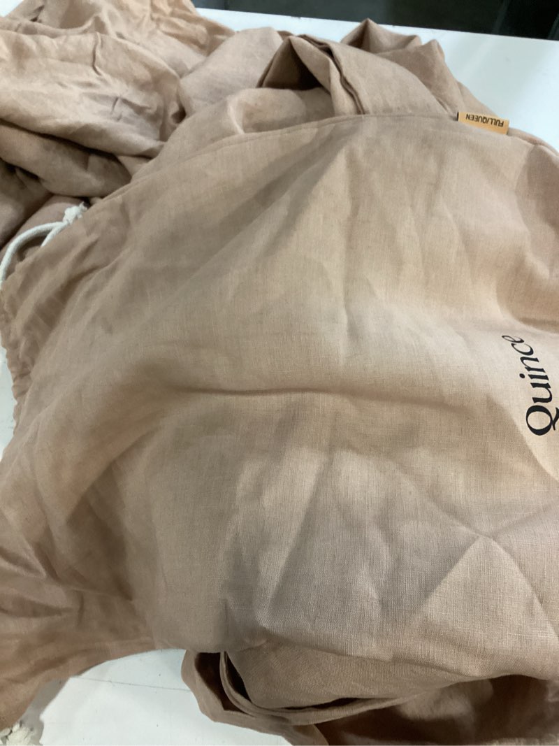 Condition photo showing Good Condition for sheet pink full/queen