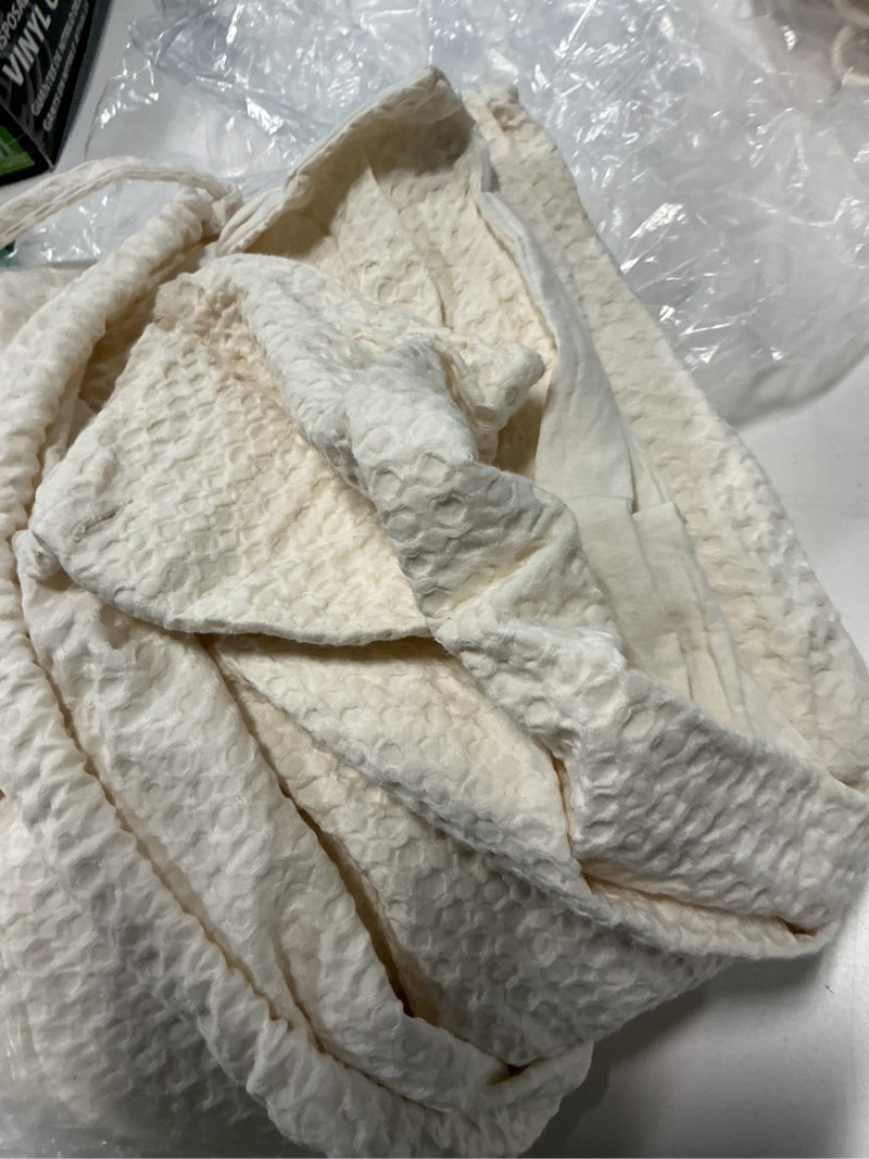 Condition photo showing As Is for organic luxe honeycomb duvet cover, full/queen, undyed