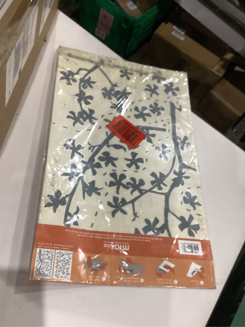 RoomMates MIA 2 Mia & Co MIA716 Stelleta Transfer Wall Decals