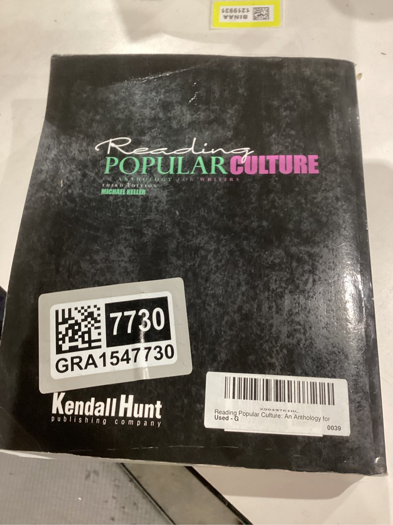 Condition photo showing New/Like New for Reading Popular Culture: An Anthology for Writers