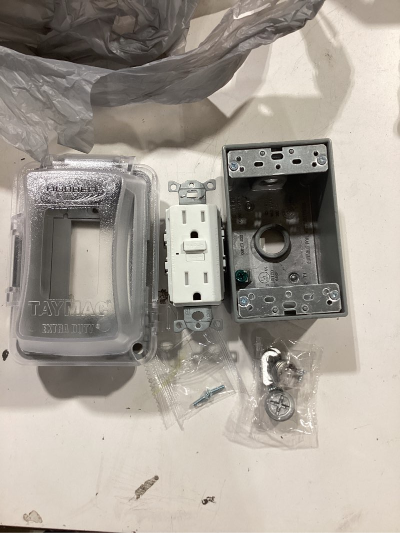 Condition photo showing Good Condition for hubbell taymac 1 -gang plastic weatherproof new work rectangular electrical box