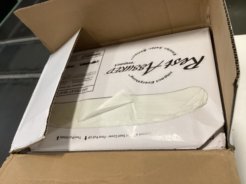 Condition photo showing Good Condition for Rest Assured Seat Covers 14.25 x 16.85  White  250/Pack  20 Packs/Carton