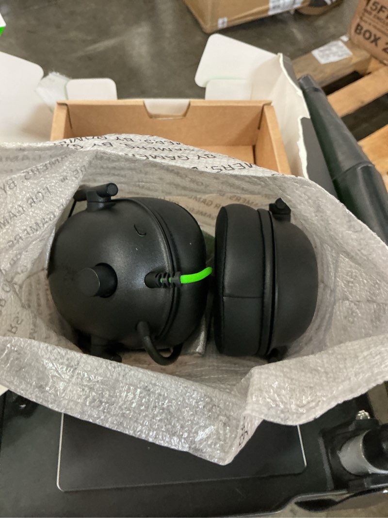 Condition photo showing Good Condition for razer blackshark v2 x usb - wired esports headset with noise-cancelling mic