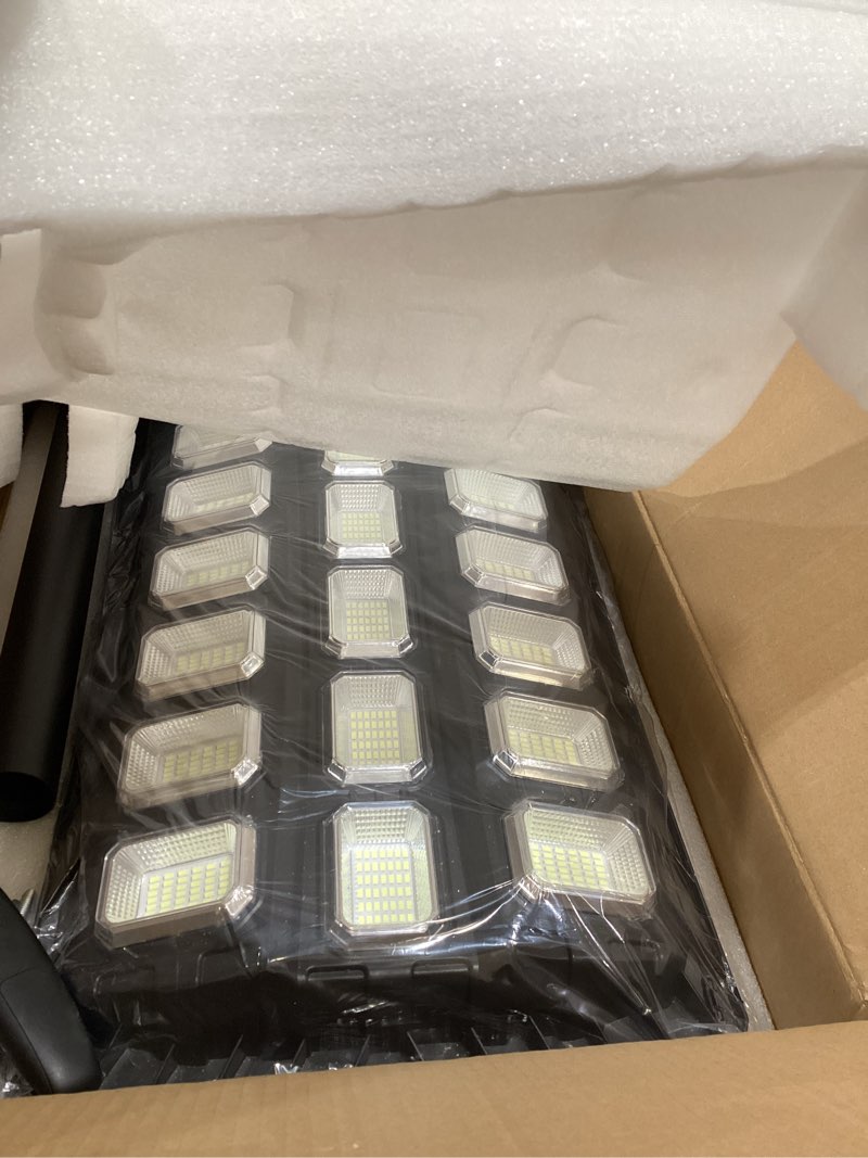 Condition photo showing Good Condition for Deepn Solar Lights Outdoor 9000W, Commercial Grade Street Lights for Outside, Solar Parking Lot Lights, Dusk to Dawn LED Security Flood Light Motion Sensor with Remote Control, LA078W, 1 Pack