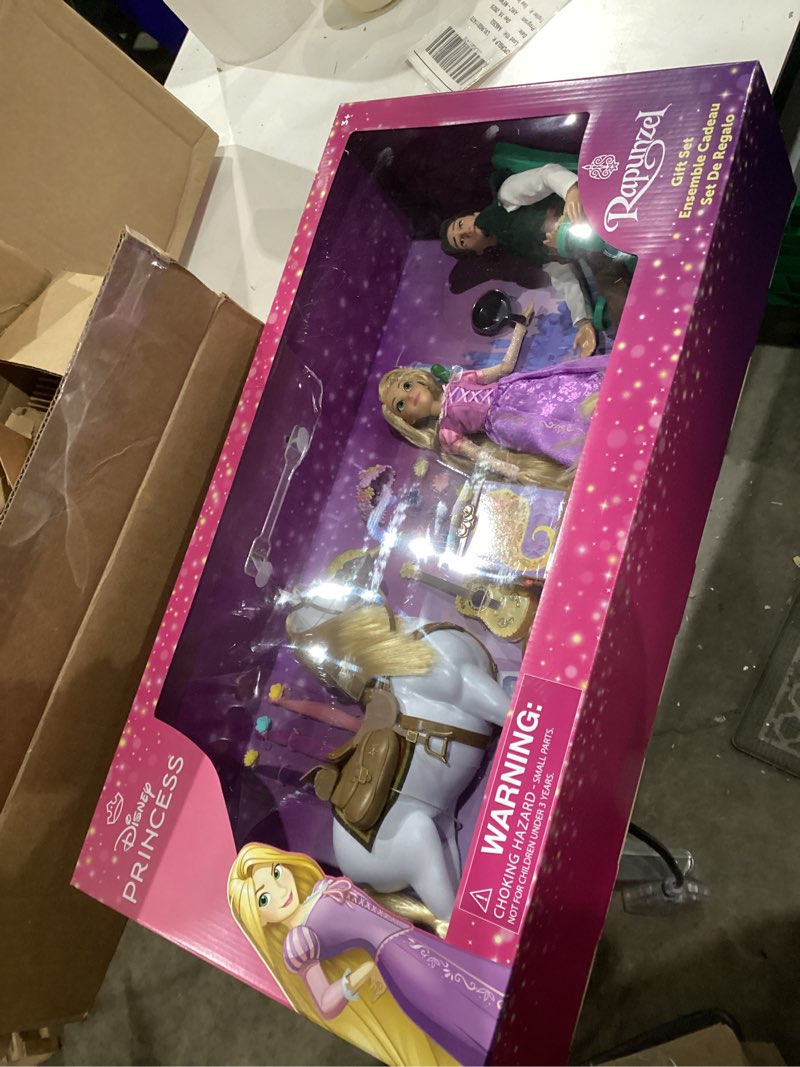 Condition photo showing New/Like New for Disney Store Official Rapunzel Classic Doll Gift Set - Disney Princess Doll Playset Featuring Rapunzel, Flynn Rider, Maximus, Pascal & Accessories - Tangled Toys for Girls