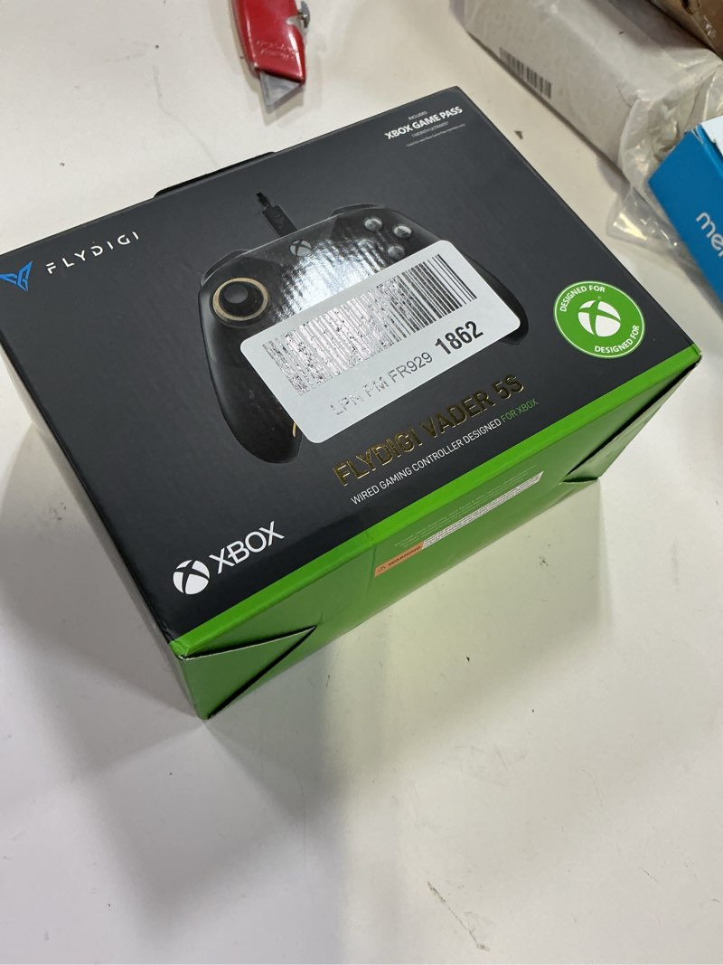 Condition photo showing New/Like New for flydigi vader 5s wired controller for xbox series x|s, xbox one, windows 10/11, forceflex adjustable tension joysticks, forceswitch triggers, 6 remappable buttons, 3.5mm audio jack