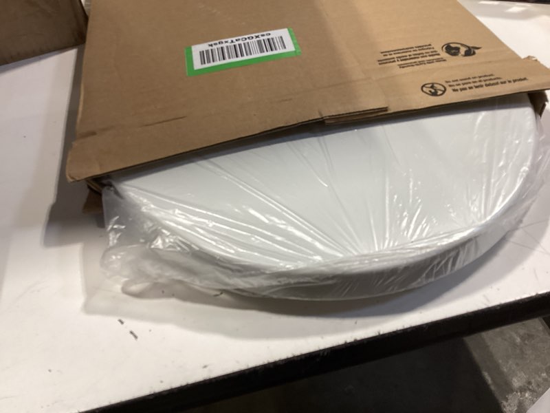 Condition photo showing Good Condition for bemis 70 durable plastic toilet seat, round, white