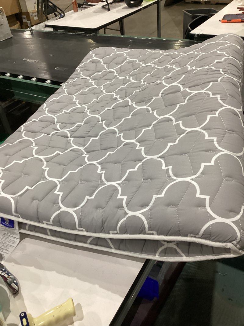 Condition photo showing Good Condition for 6th generation japanese floor futon mattress - extra-thick 9-layer modern futon with 100% high-density foam, portable floor mattress sleeping pad for adults, guest room, dormitory, queen size(60"x80") grey queen(60"x80")