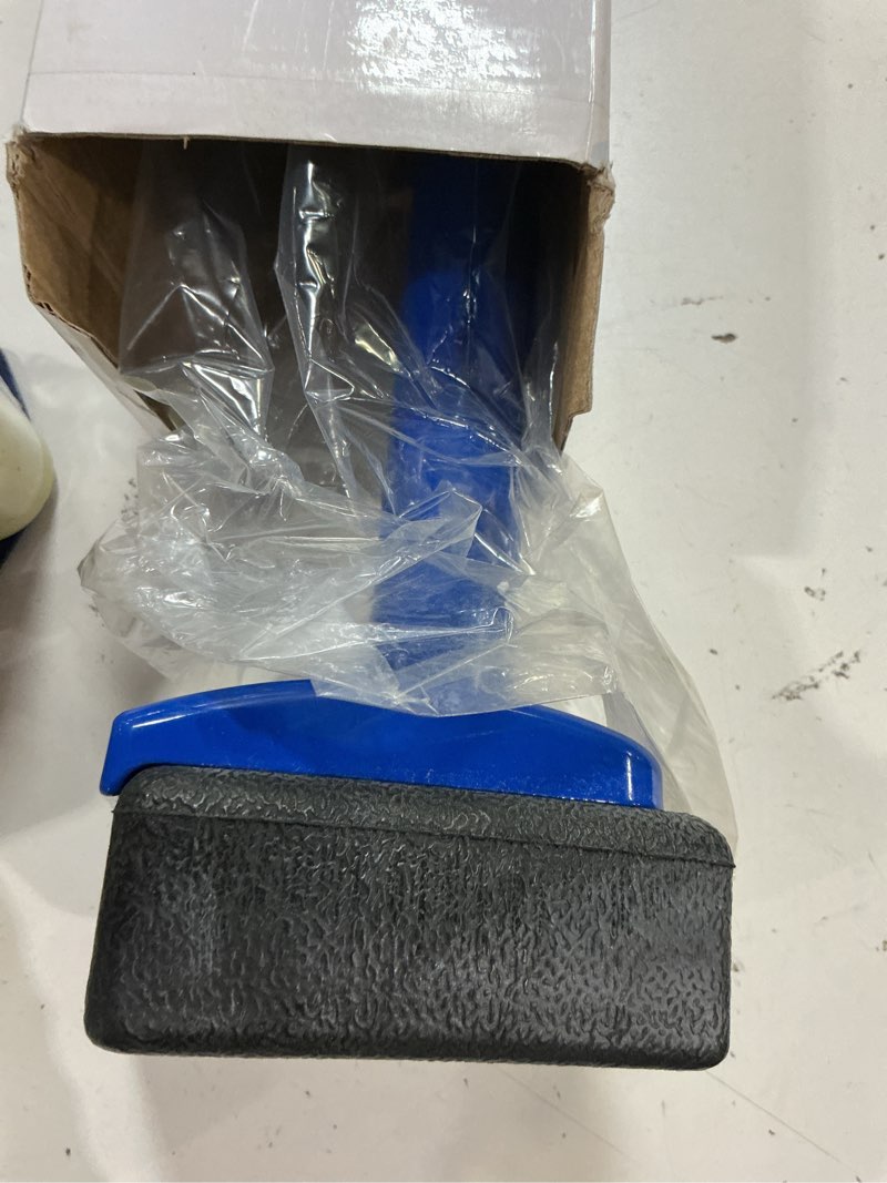 Condition photo showing Good Condition for capitol 16.625-in foam carpet knee kicker