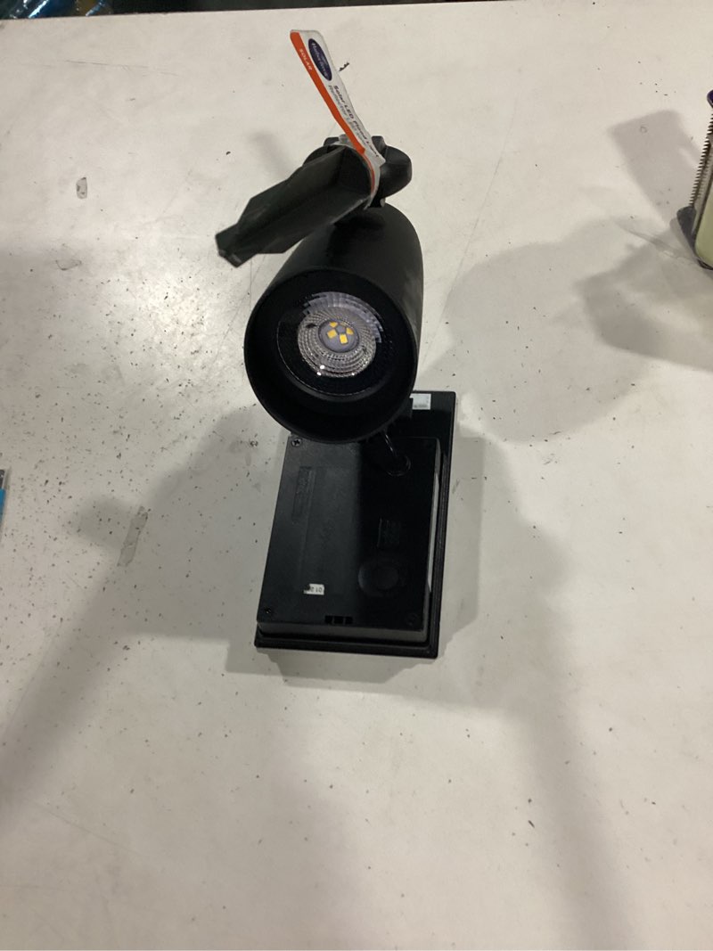 Condition photo showing Good Condition for harbor breeze 180  solar light 