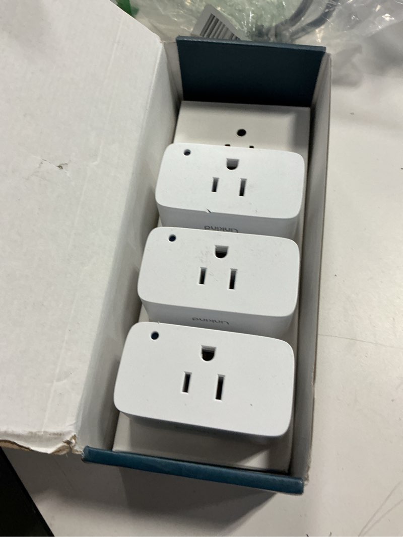 Condition photo showing Good Condition for linkind matter smart plug with led night light, work with alexa, apple home, google, smart outlet 15a/1800w, dusk to dawn, plug in wall, timer&schedule, etl&fcc certified, 2.4ghz wi-fi only, 4 pack